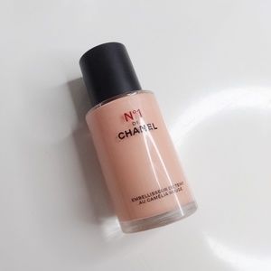 CHANEL No 1 de Chanel Skin Enhancer (Soft Pink)
